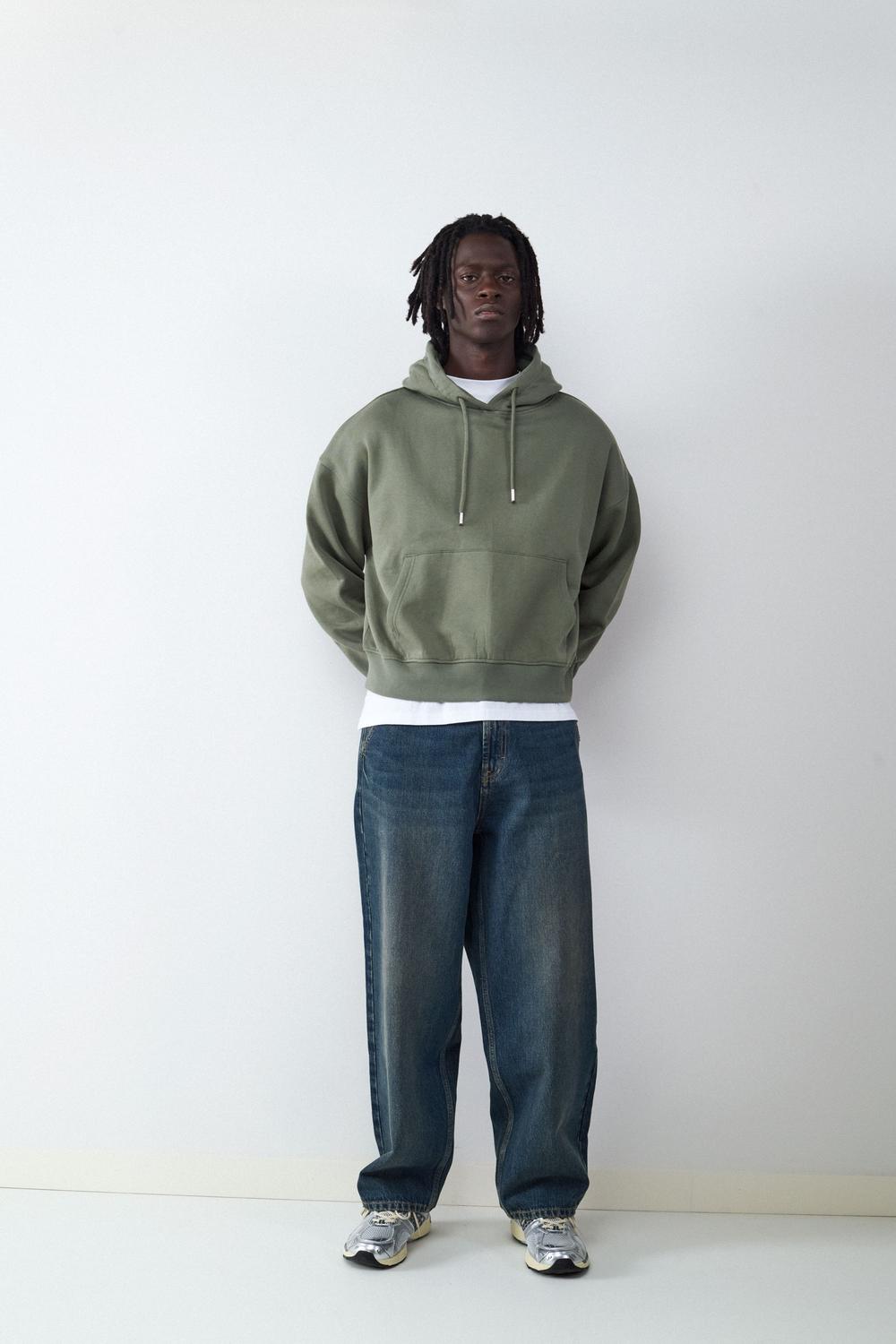 model_front full_dNNrqYbbbPSyjA5DE0EYcEzxxWm_preview.jpg