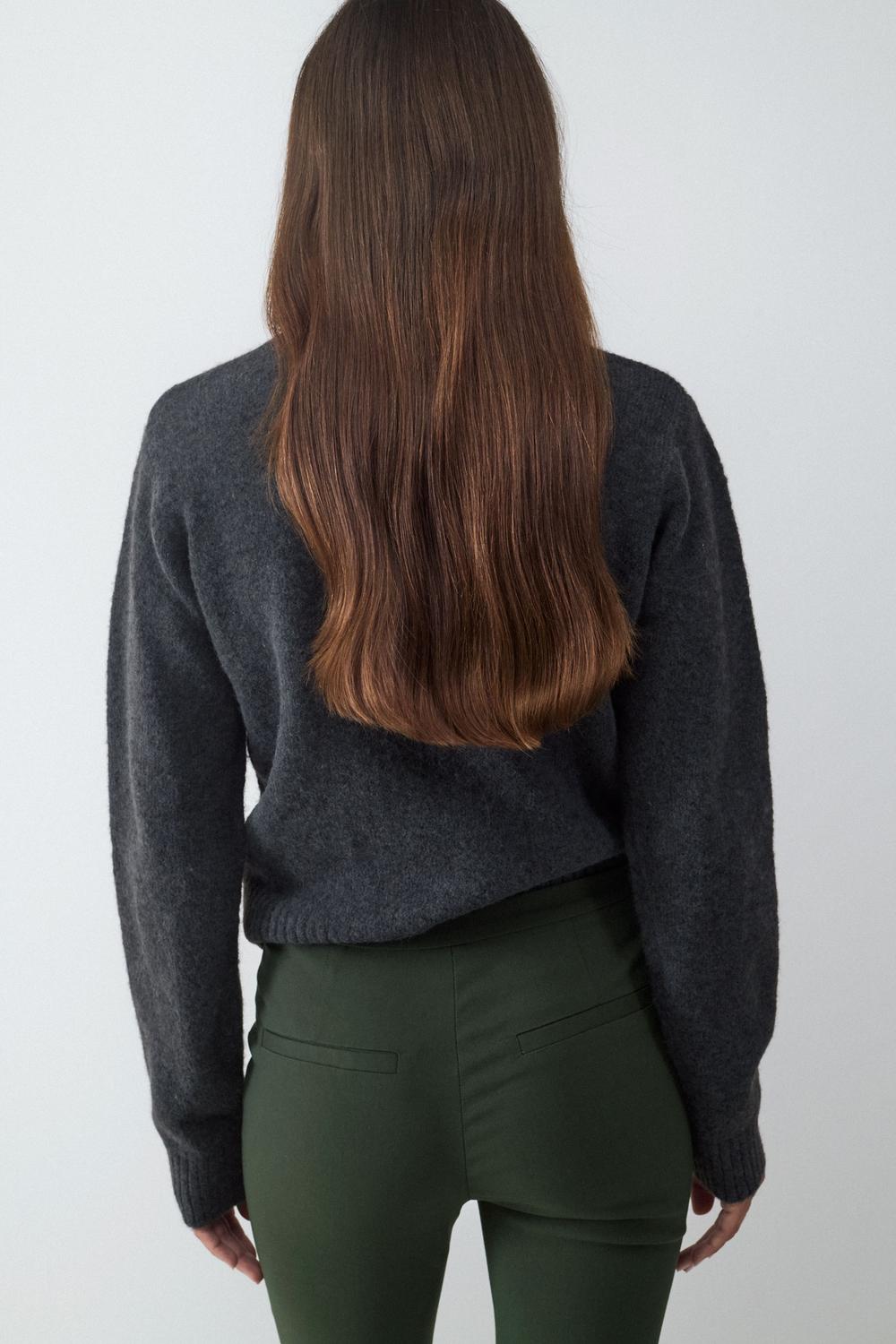 model_back_goNqqVbDzmUrvQDrK5nYS1J3ob1_preview.jpg