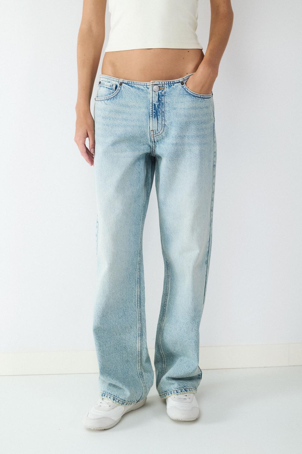 model_front full_gq5RWgoaNaHrbJ1j5zB6hDowbAxW_preview.jpg