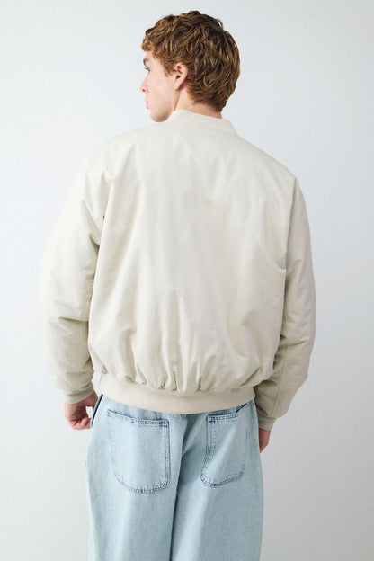 model_back_jd0XvY40W4T1onnZAPknHDw9MyQ_preview.jpg