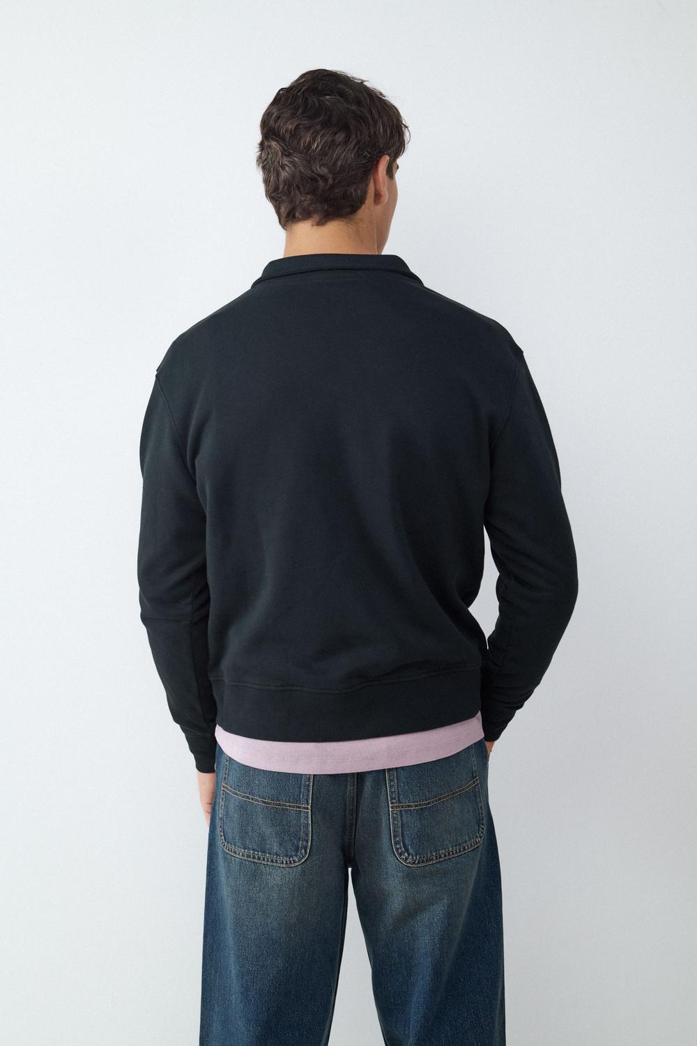 model_back_jrVRxY5ow4U40vreDmZyhRVo35X_preview.jpg