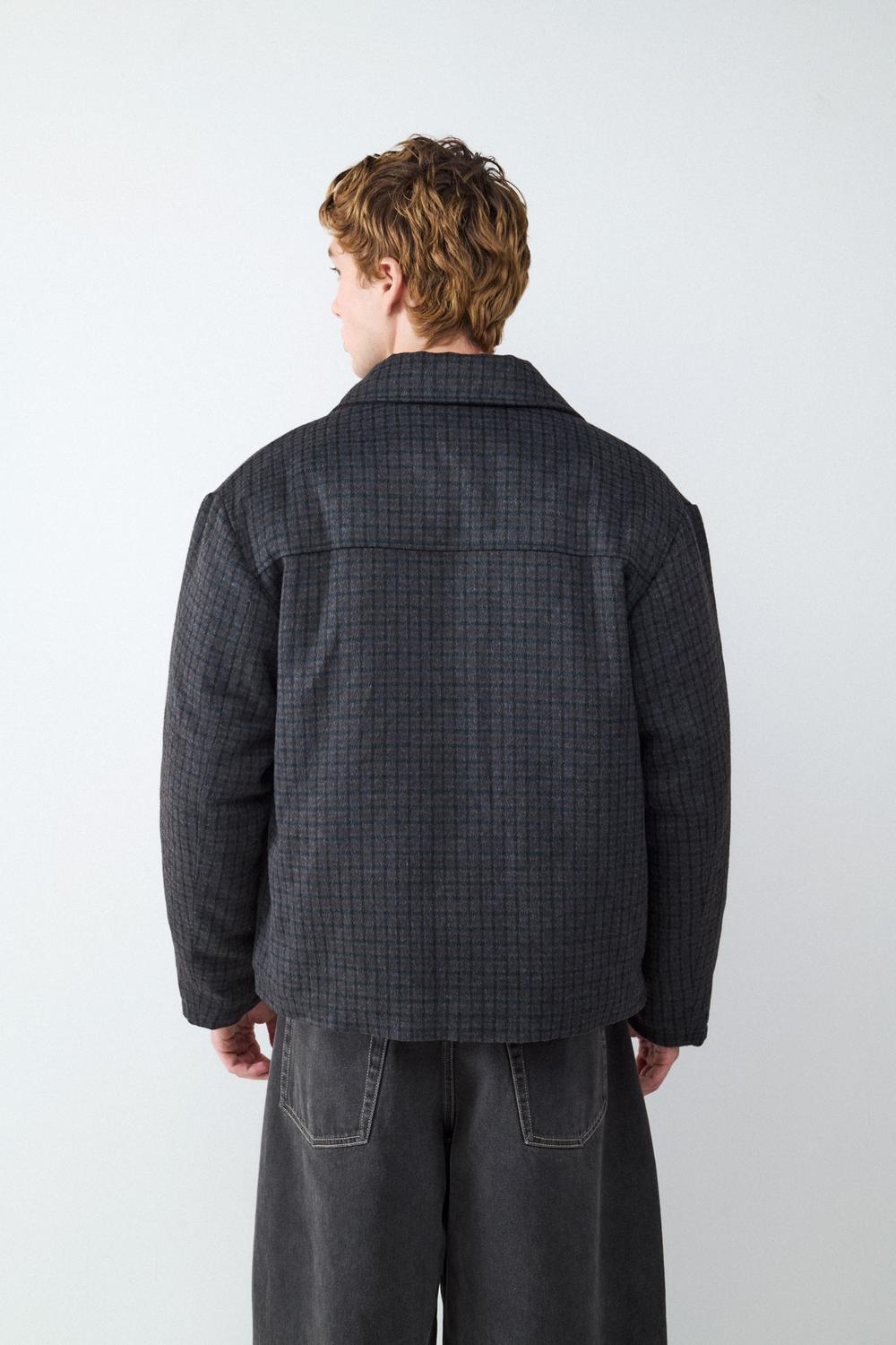 model_back_mVgM1YEdzKC1VdwdYdjqTnyDVN1_preview.jpg