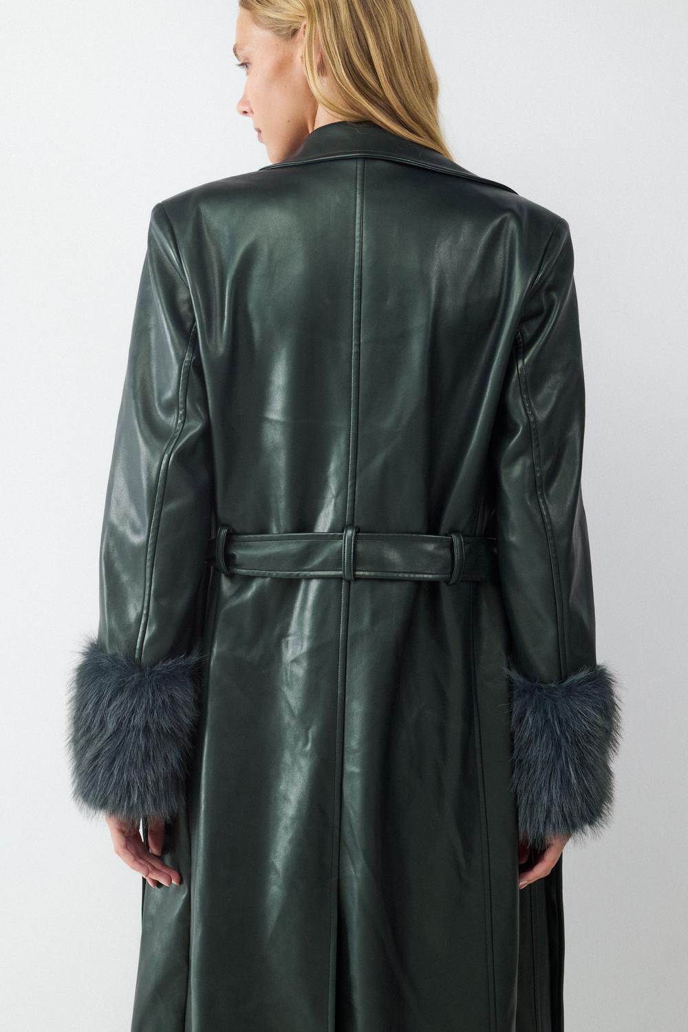 model_back_mXqJJWbG4qf10XvXKvo7iBdzkkkW_preview.jpg