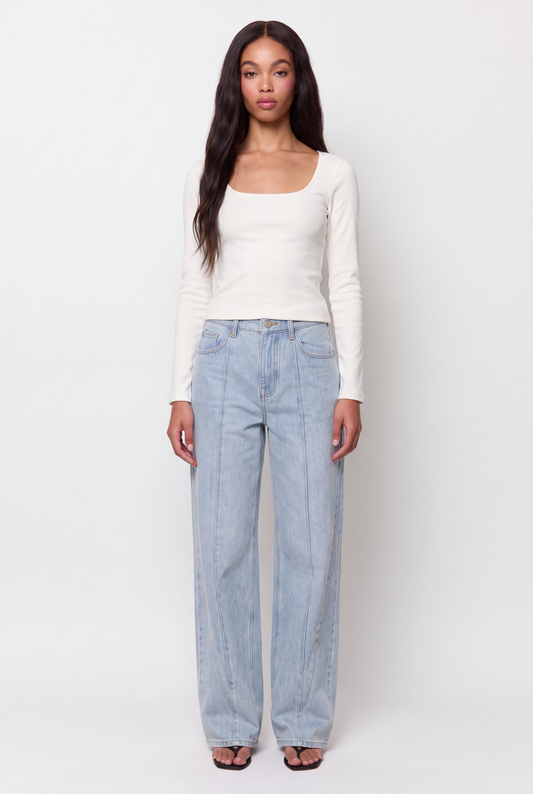 Jeans wide leg con costuras