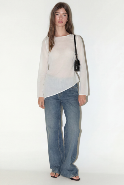 BLUSA BAJO ASIMÉTRICO
