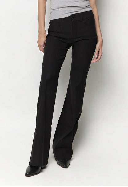 Pantalón flare de vestir