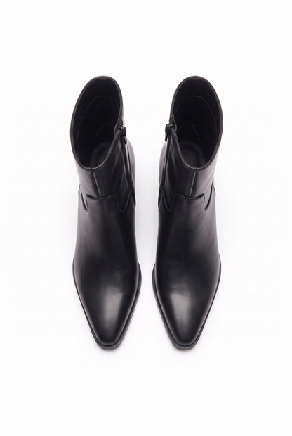 Country heeled ankle boot
