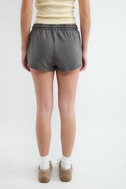 model_back_pJqqQv6a9eUmejv6xDWNIk7xbDl_preview.jpg