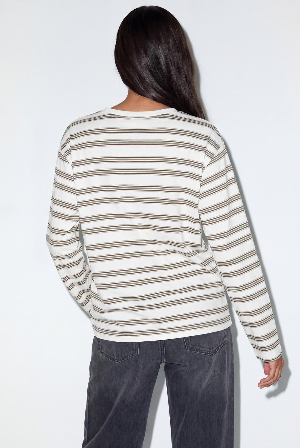model_back_pzzDjMXzdvsepNKK4BEesDBzPo4_preview.jpeg