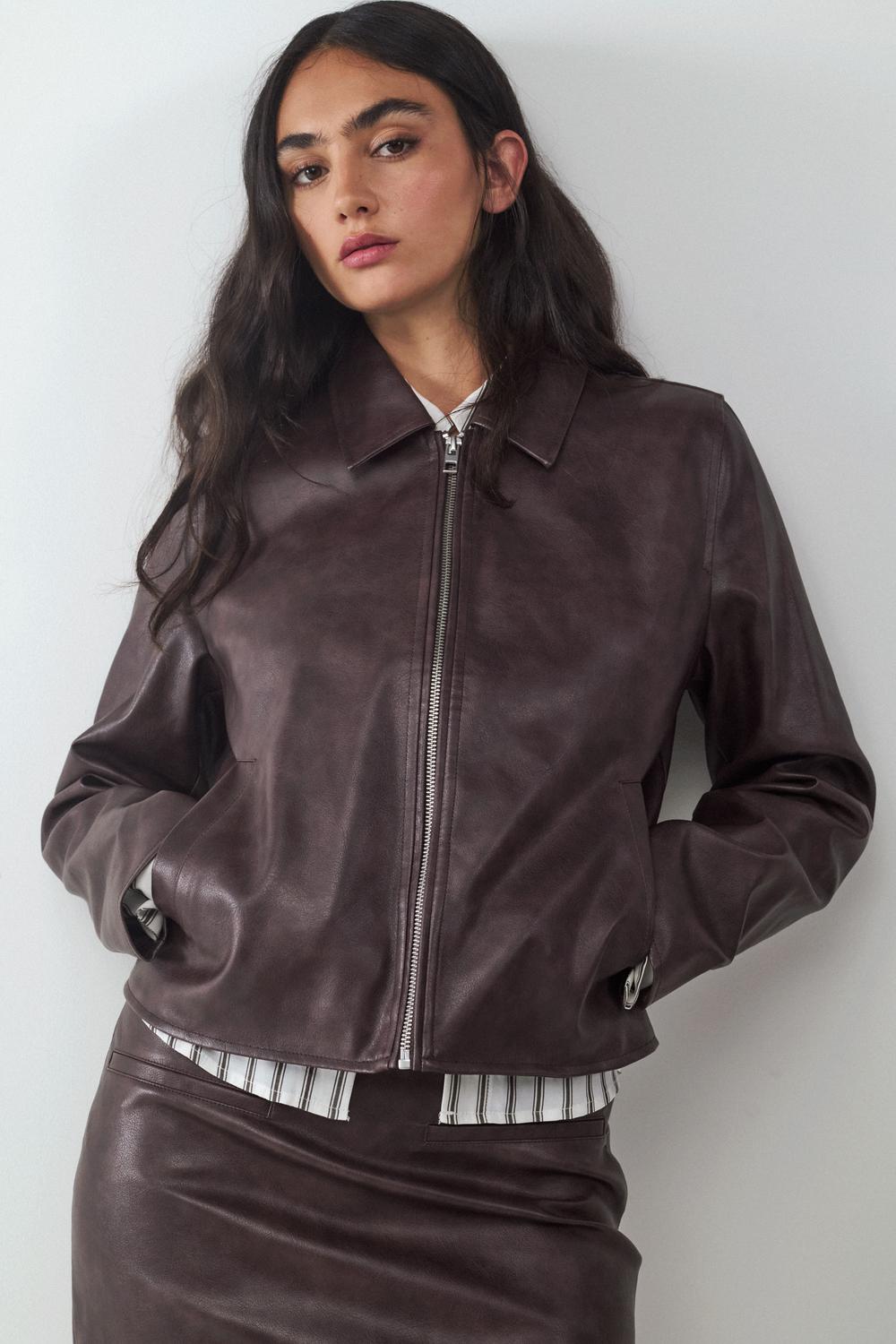 model_front_qNWGl66BElh6zaNNQRjqskXWRnB_preview.jpg