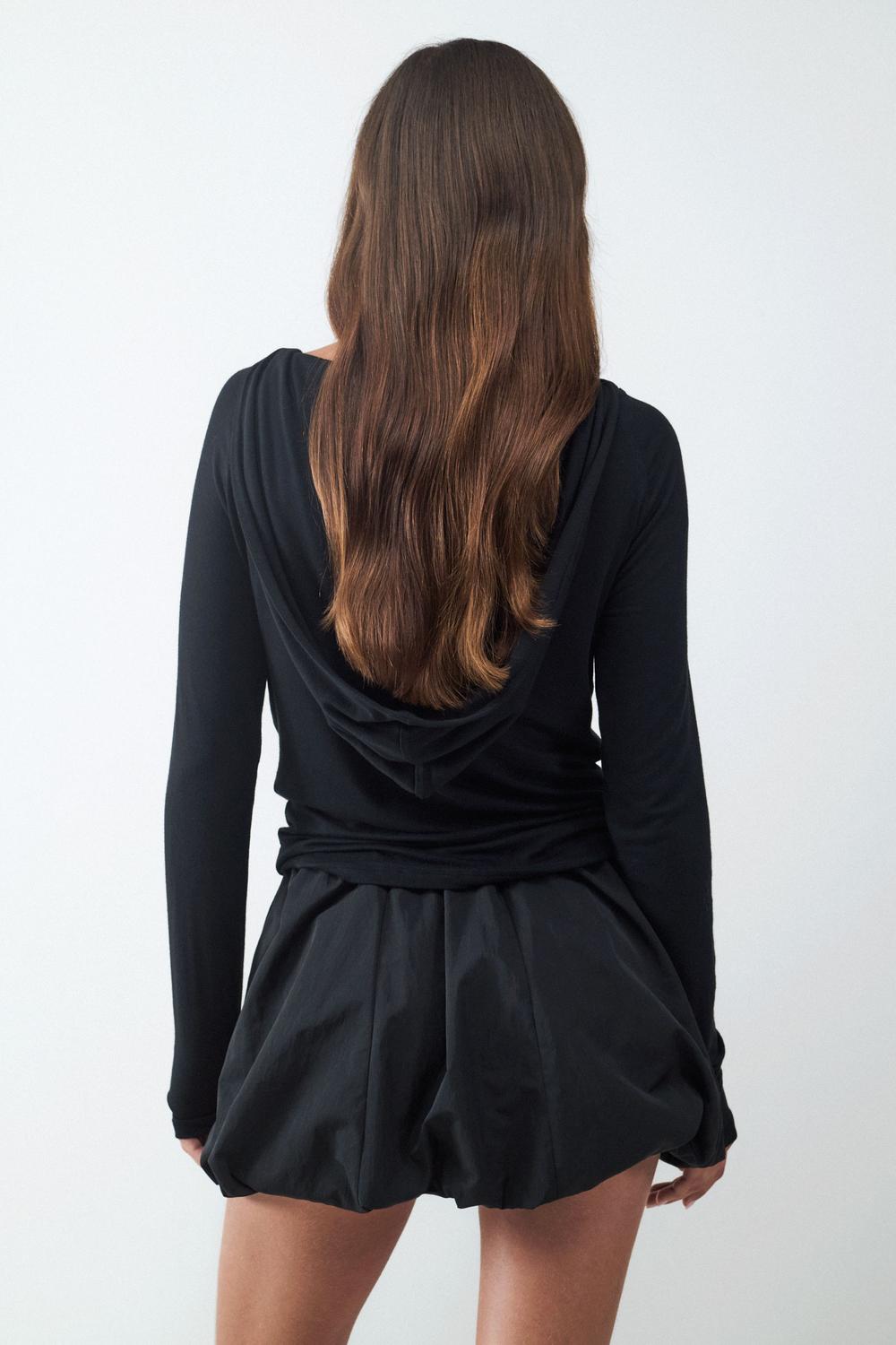 model_back_r17zQkDga1uR060Klr6RukMmm5n_preview.jpg