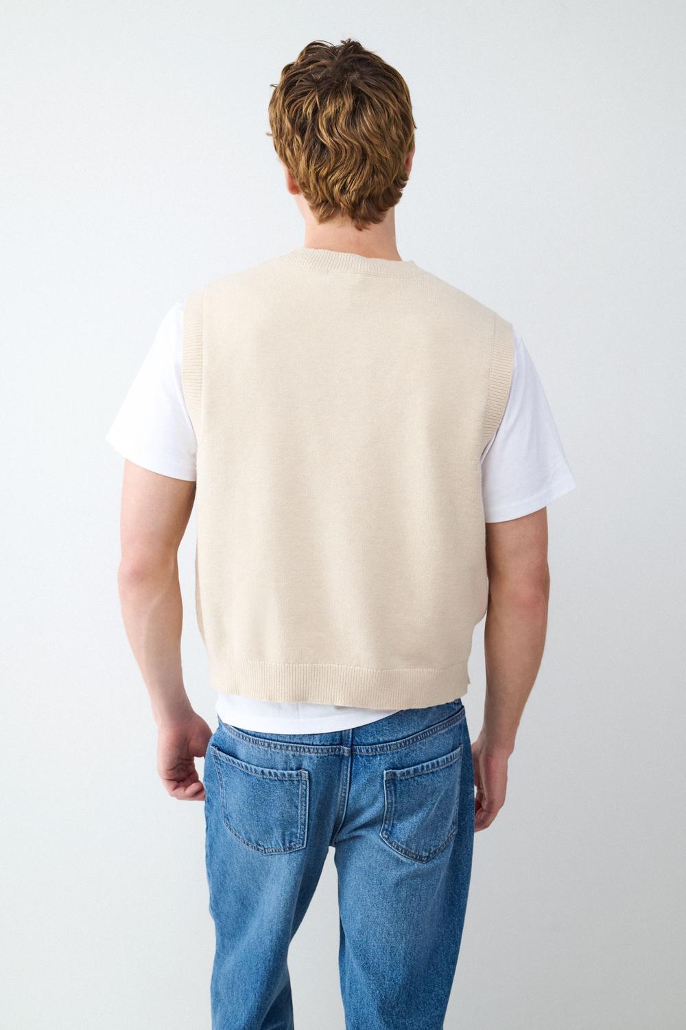 model_back_rVrnZY5eWXuxlNkZjNRaslEYqNj_preview.jpg