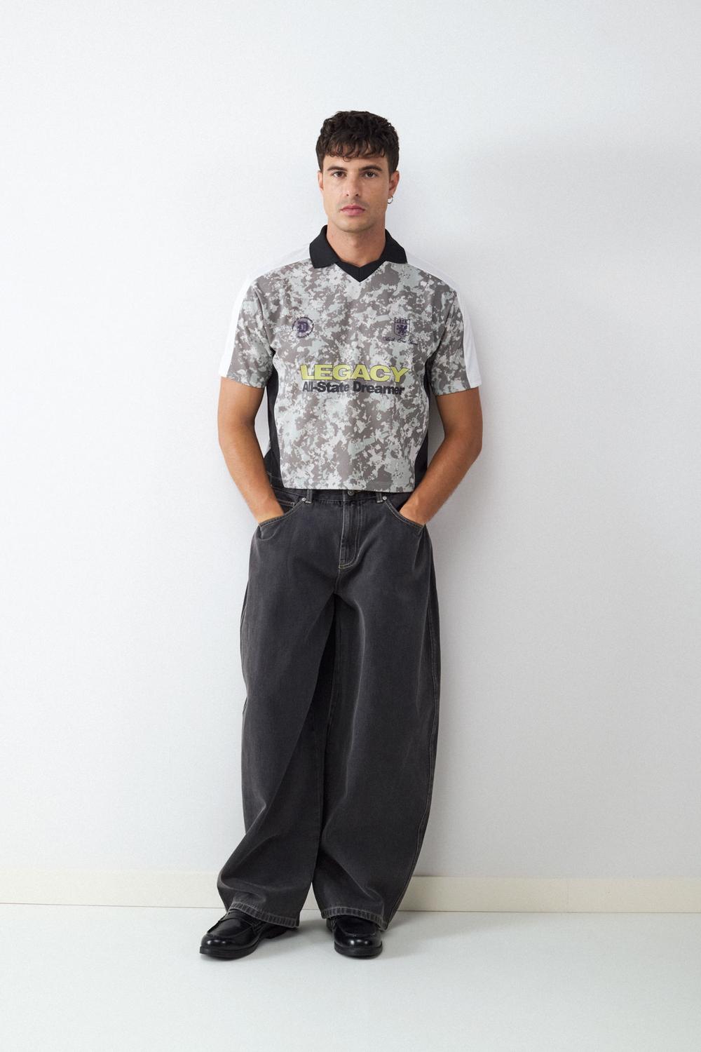 model_front full_rd31ZX5blaUaMWxVvXKjTVAj3k3_preview.jpg
