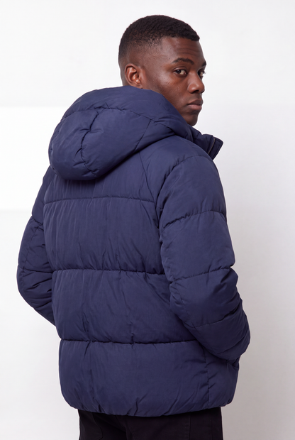 model_back_wRDKR70gNnsl0V3j5RWzild5v3Ja_preview.png