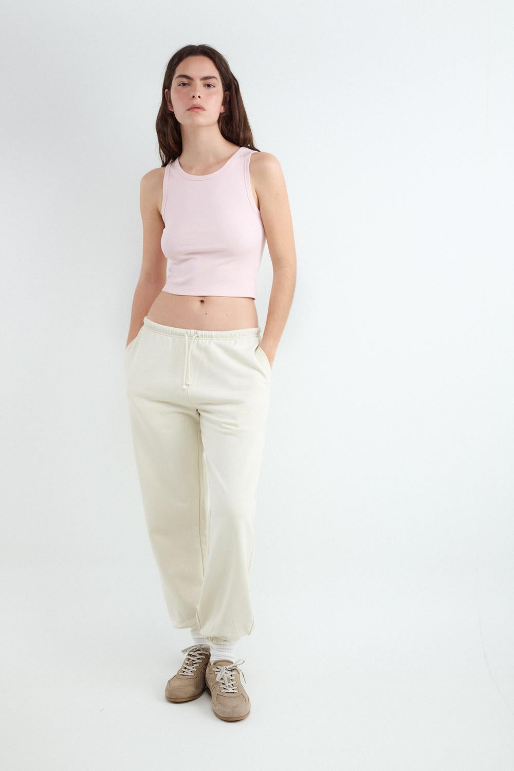 model_back_wYgjNNQnRosR3aNAZD06cVzBl3x_preview.jpg