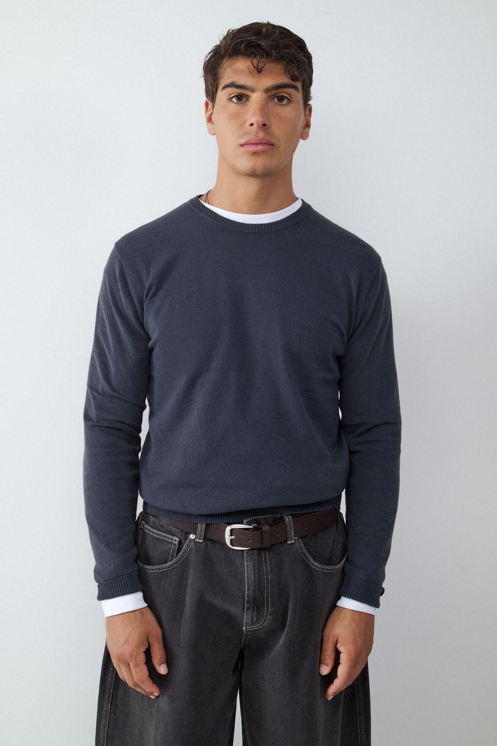 model_front_zlGz07AZ0qs0wr3lVpN5fvR9yen_preview.jpg