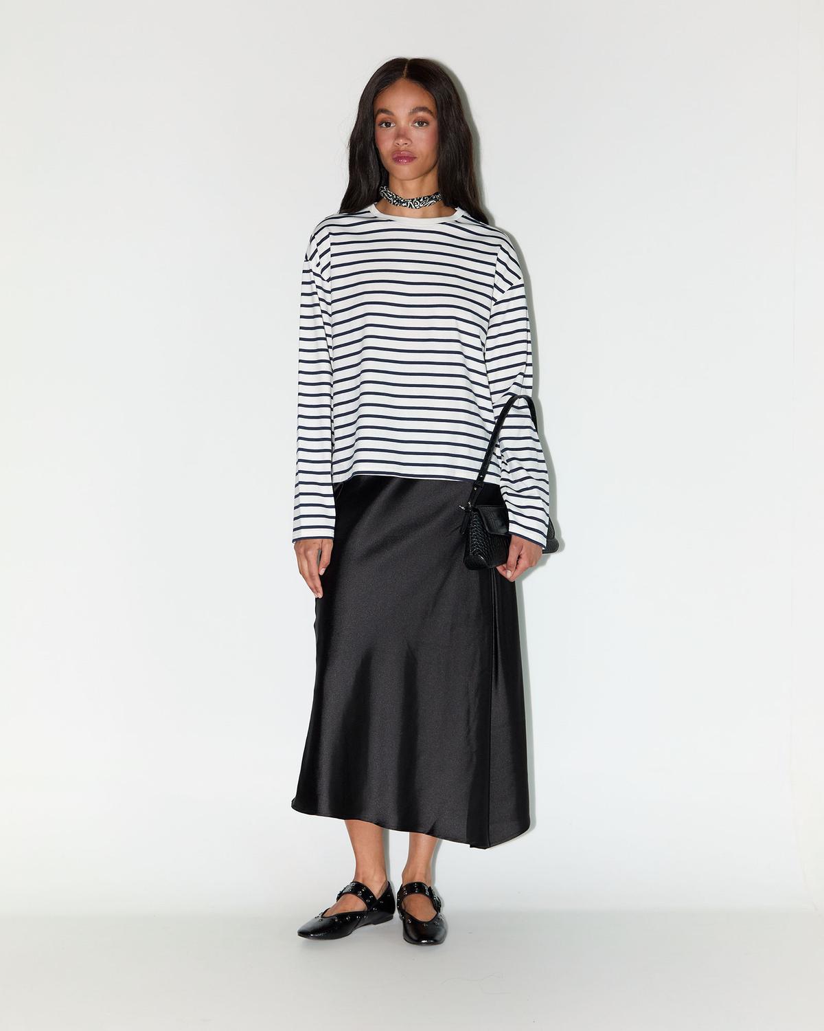 model_front full_zol5QVbEWzc5ppVV9J3JCXrM3wm_preview.jpg
